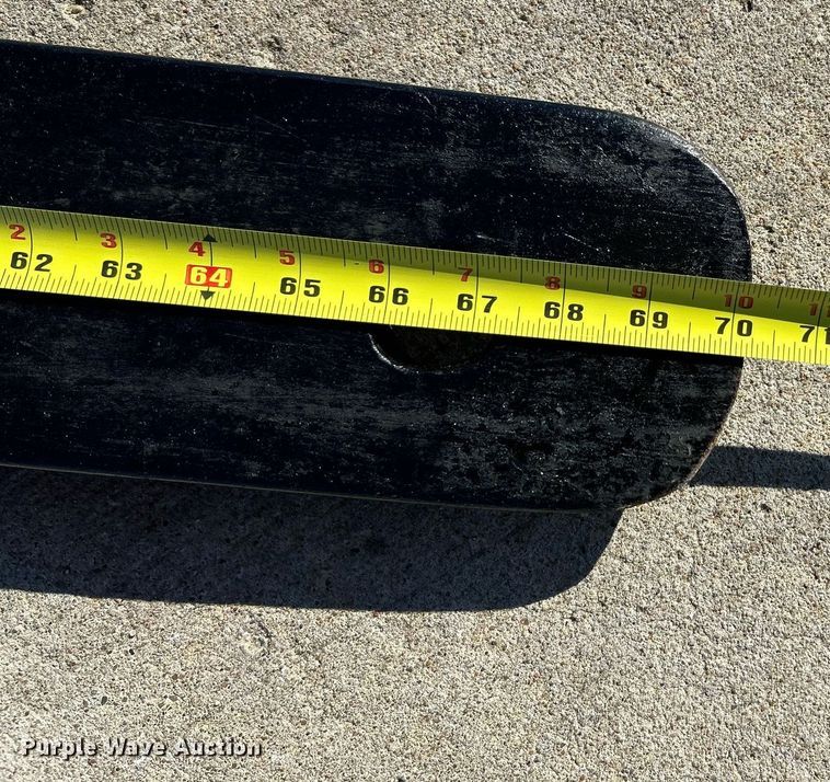 image for item NQ9952 1996 Manitou M240CP  forklift