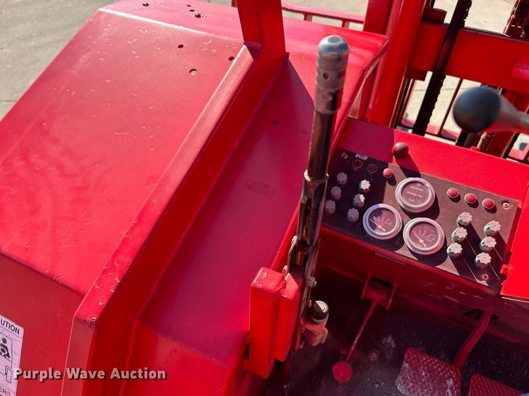 image for item NQ9952 1996 Manitou M240CP  forklift