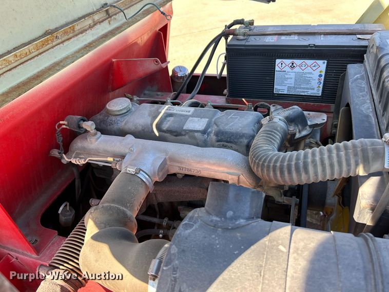 image for item NQ9952 1996 Manitou M240CP  forklift