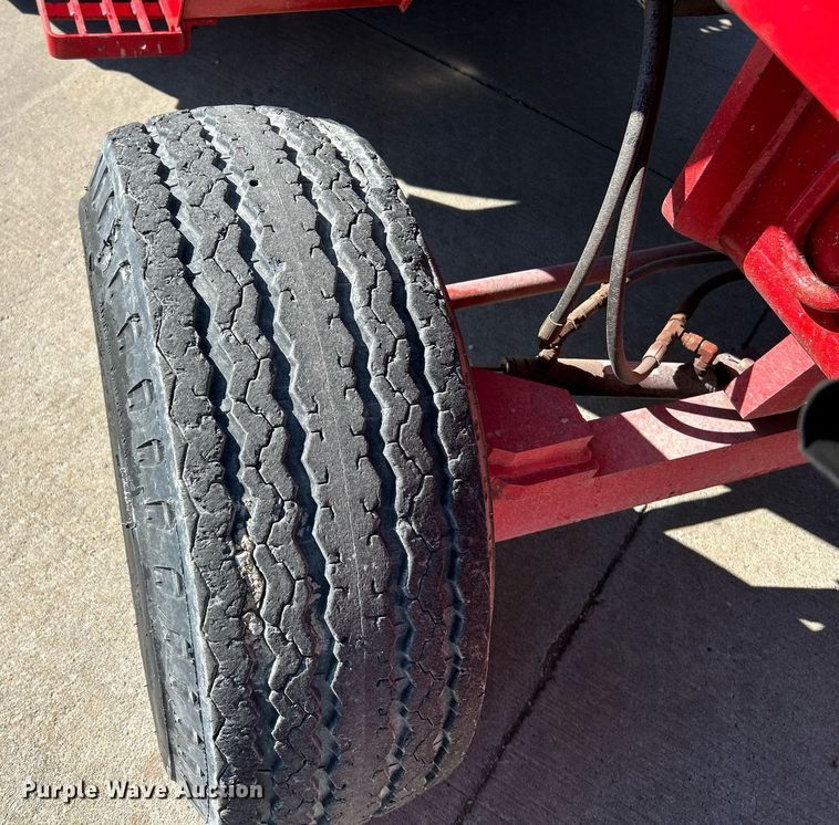 image for item NQ9952 1996 Manitou M240CP  forklift