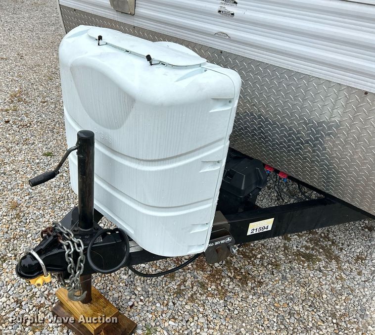 image for item NQ9961 2007 Keystone Hornet