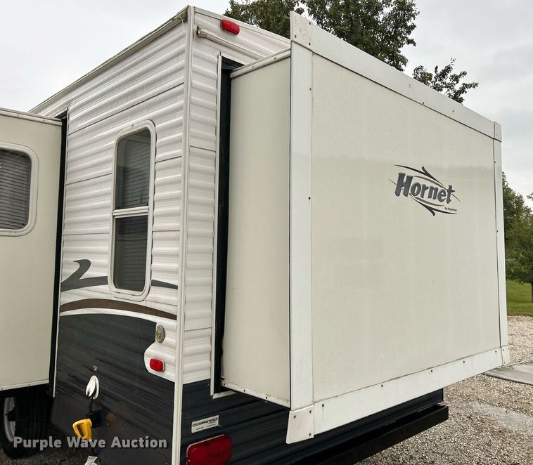 image for item NQ9961 2007 Keystone Hornet