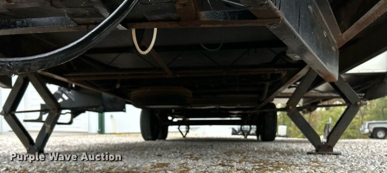 image for item NQ9961 2007 Keystone Hornet