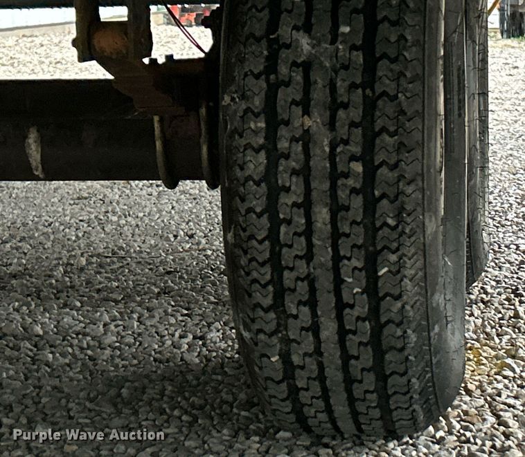 image for item NQ9961 2007 Keystone Hornet