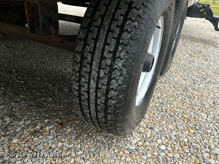 image for item NQ9961 2007 Keystone Hornet