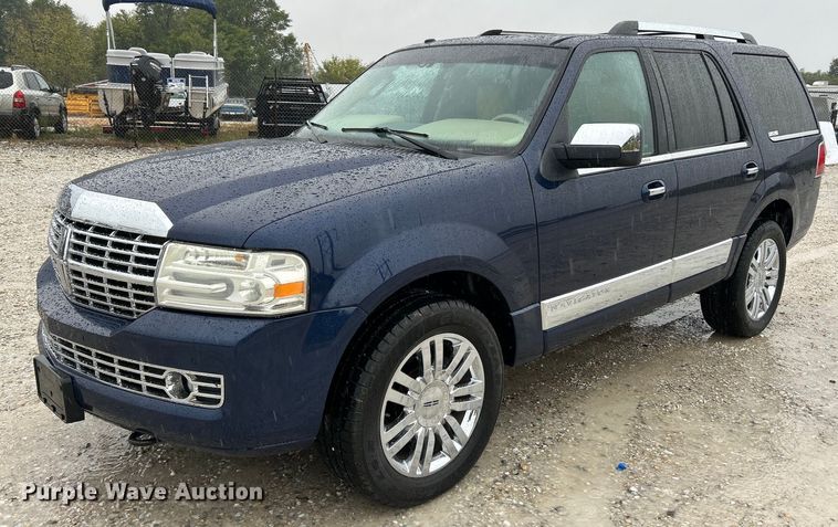 image for item NQ9963 2010 Lincoln Navigator  SUV