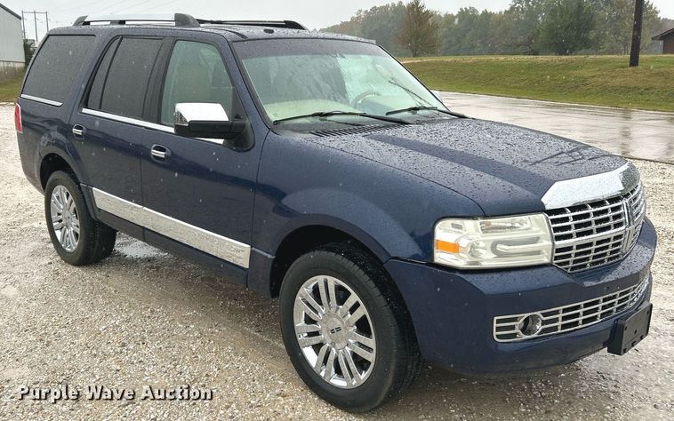 image for item NQ9963 2010 Lincoln Navigator  SUV