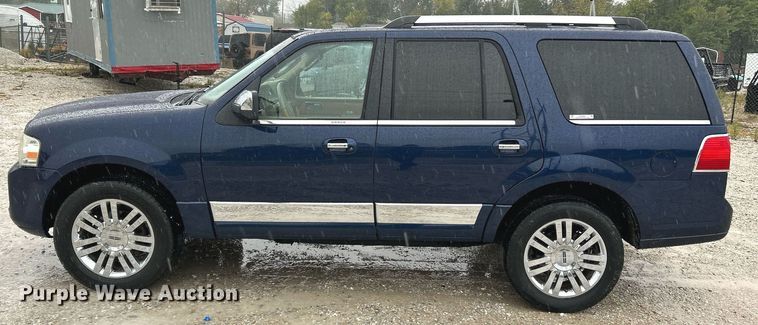 image for item NQ9963 2010 Lincoln Navigator  SUV