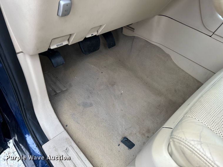 image for item NQ9963 2010 Lincoln Navigator  SUV