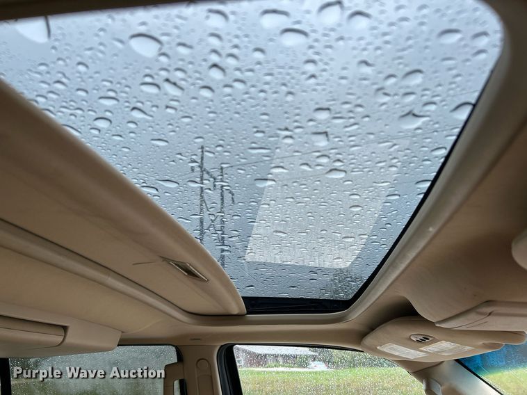 image for item NQ9963 2010 Lincoln Navigator  SUV