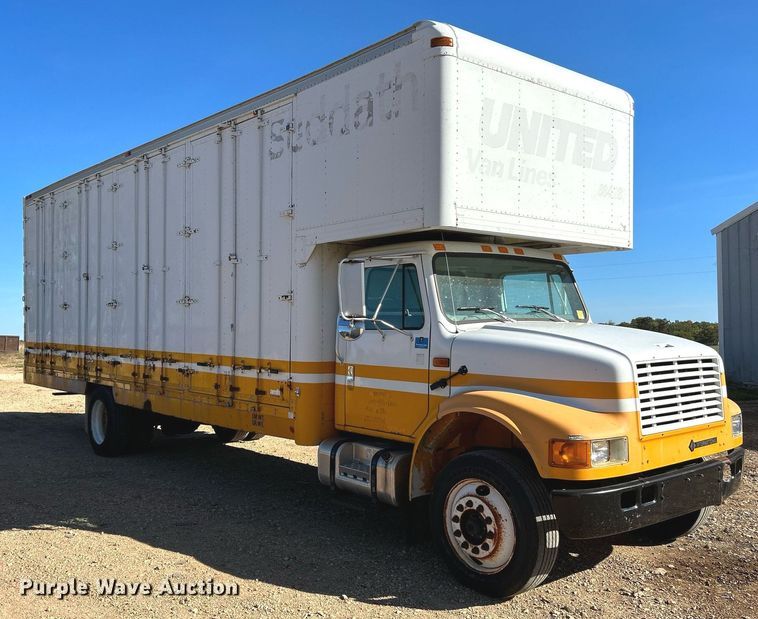 image for item NQ9986 1998 International 4700  box truck