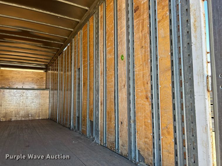 image for item NQ9986 1998 International 4700  box truck