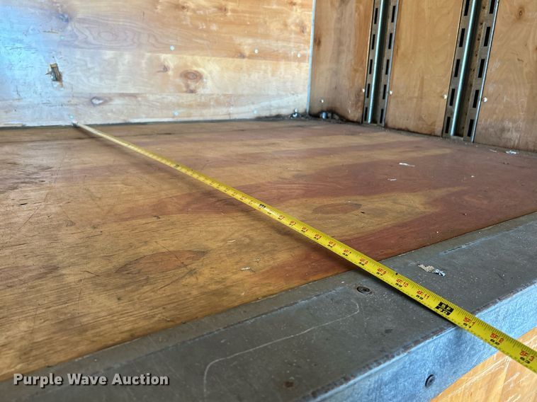 image for item NQ9986 1998 International 4700  box truck