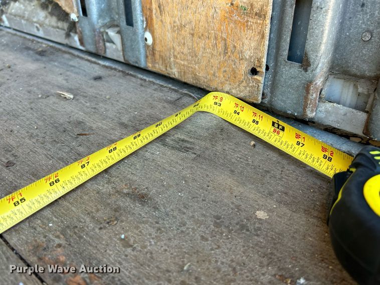 image for item NQ9986 1998 International 4700  box truck