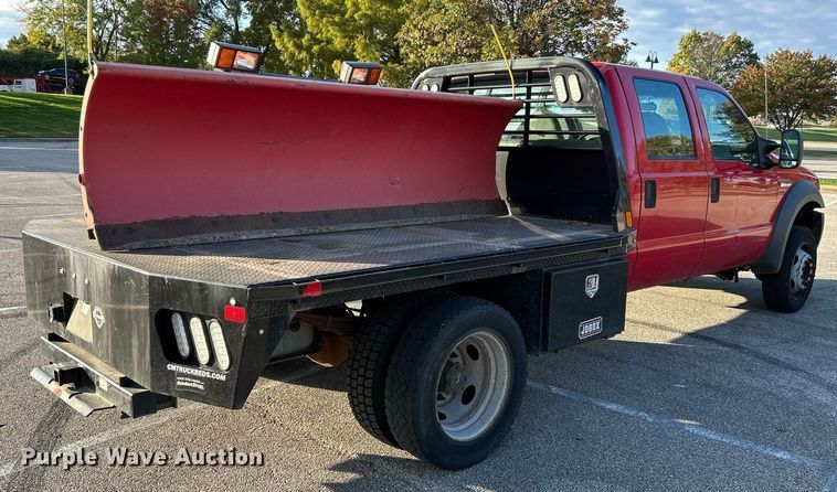 image for item NR9002 2005 Ford F450 Super Duty XL  Crew Cab flatbed truck