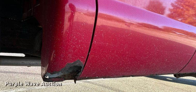 image for item NR9002 2005 Ford F450 Super Duty XL  Crew Cab flatbed truck