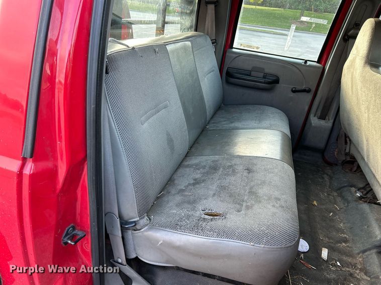 image for item NR9002 2005 Ford F450 Super Duty XL  Crew Cab flatbed truck