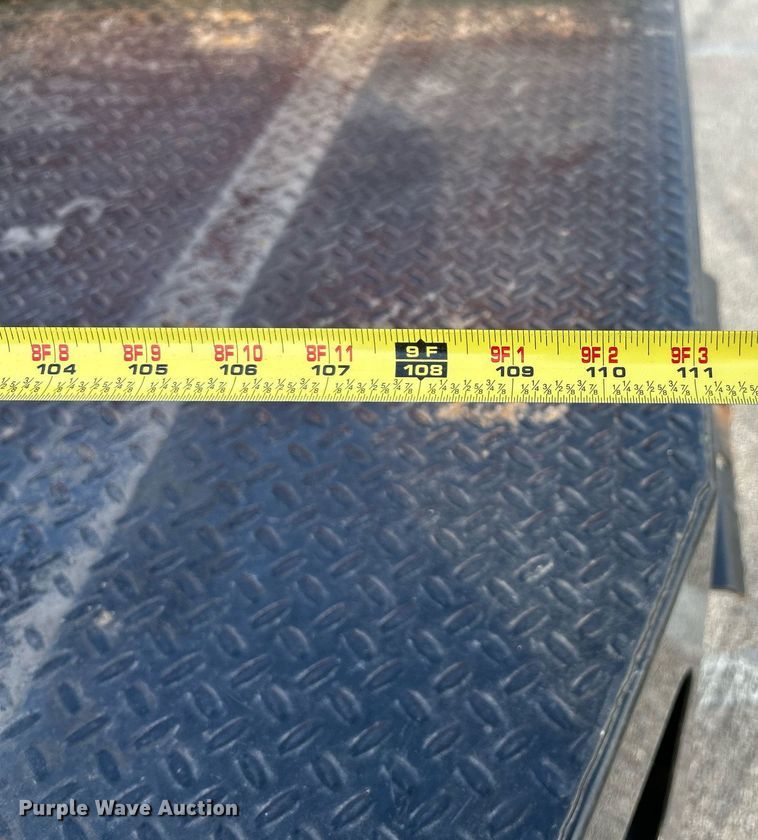 image for item NR9002 2005 Ford F450 Super Duty XL  Crew Cab flatbed truck