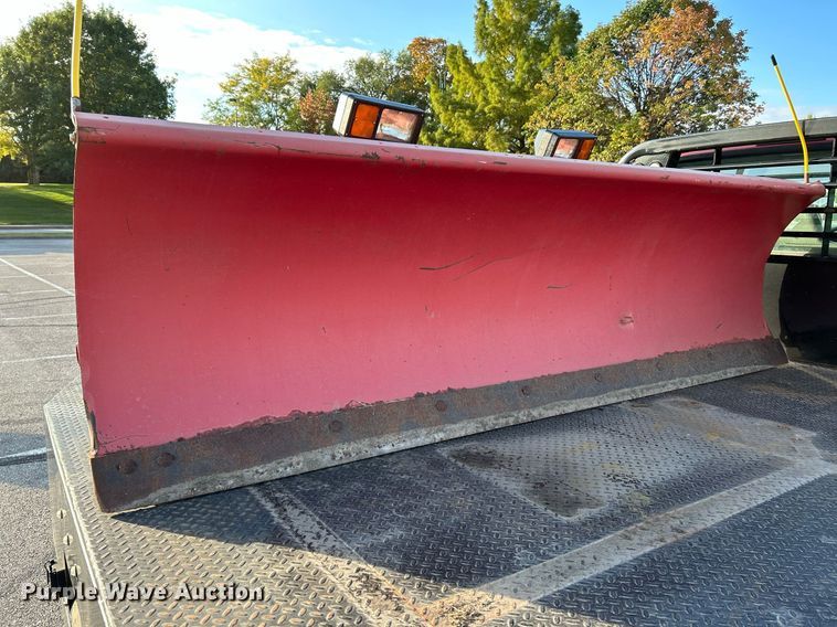 image for item NR9002 2005 Ford F450 Super Duty XL  Crew Cab flatbed truck