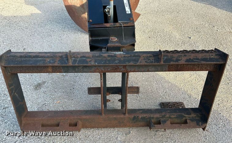 image for item NR9005 John Deere CA25  skid steer auger