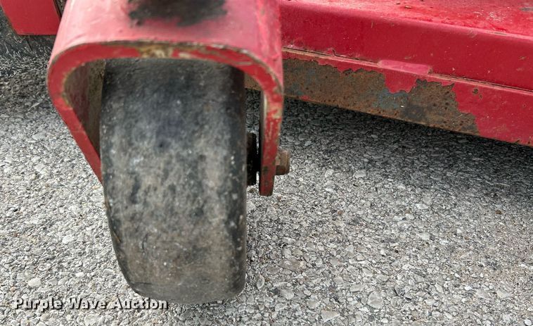 image for item NR9006 Ferris Comfort Control DD  lawn mower