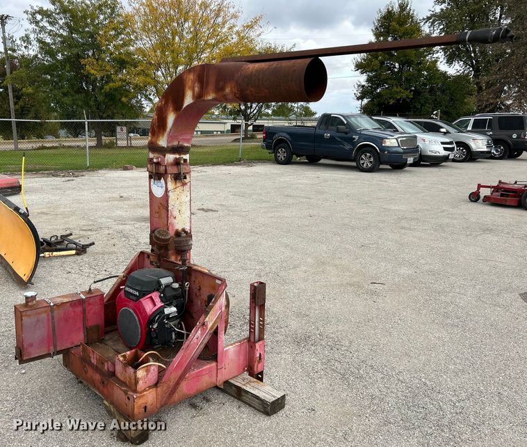 image for item NR9011 Giant Vac  leaf vacuum