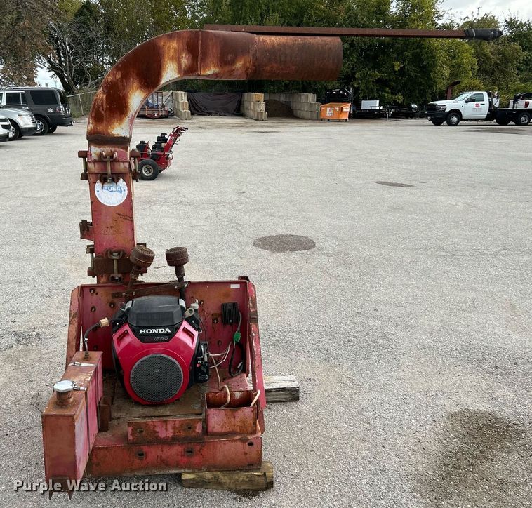 image for item NR9011 Giant Vac  leaf vacuum