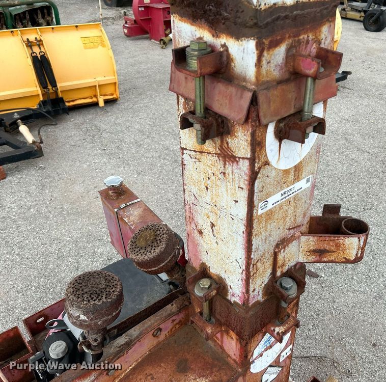 image for item NR9011 Giant Vac  leaf vacuum