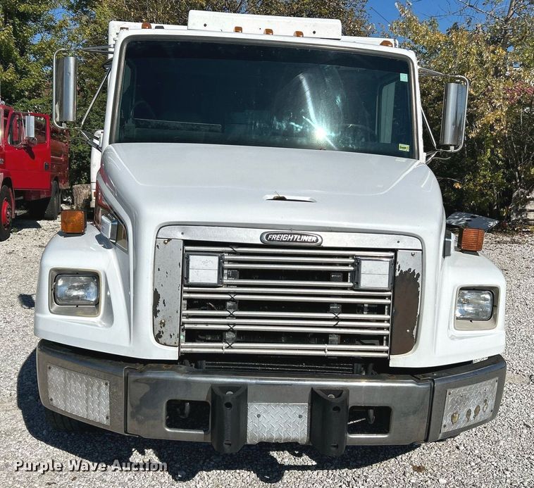 image for item NR9017 2002 Freightliner FL50  ambulance