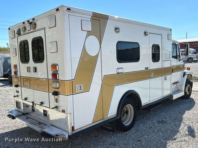 image for item NR9017 2002 Freightliner FL50  ambulance