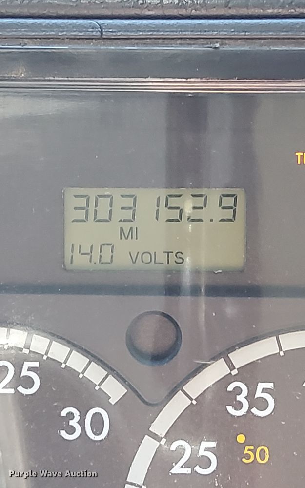 image for item NR9017 2002 Freightliner FL50  ambulance