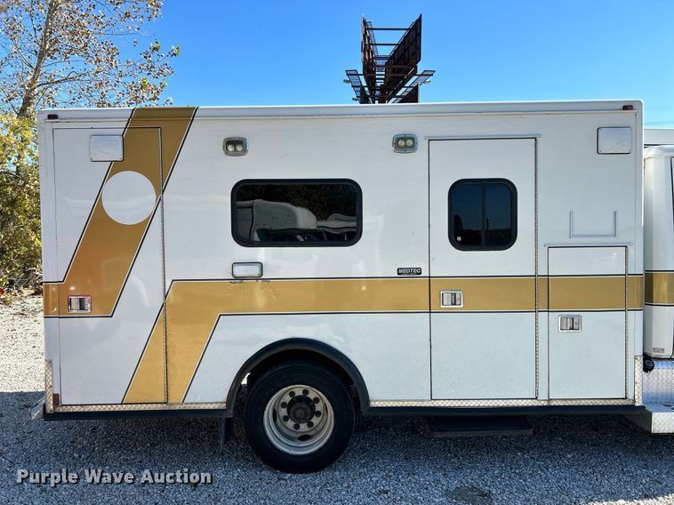 image for item NR9017 2002 Freightliner FL50  ambulance