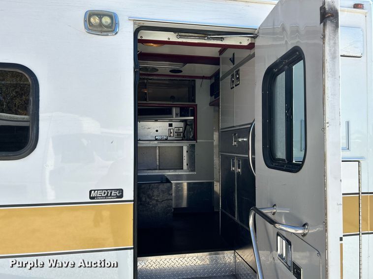 image for item NR9017 2002 Freightliner FL50  ambulance