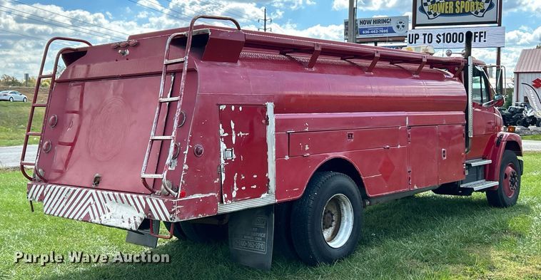 image for item NR9018 1996 Freightliner FL70  fuel truck