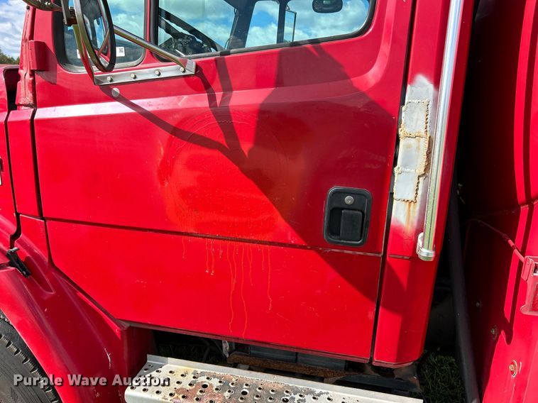 image for item NR9018 1996 Freightliner FL70  fuel truck