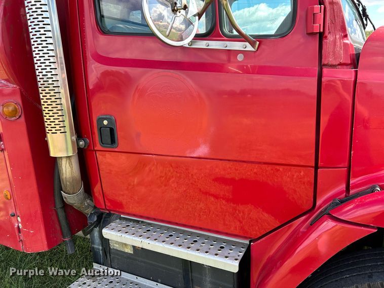 image for item NR9018 1996 Freightliner FL70  fuel truck