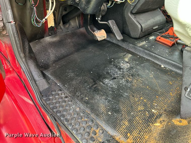 image for item NR9018 1996 Freightliner FL70  fuel truck