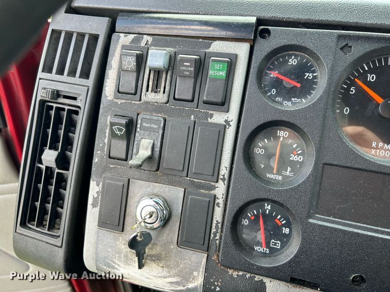 image for item NR9018 1996 Freightliner FL70  fuel truck