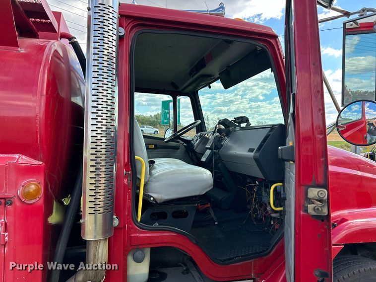 image for item NR9018 1996 Freightliner FL70  fuel truck