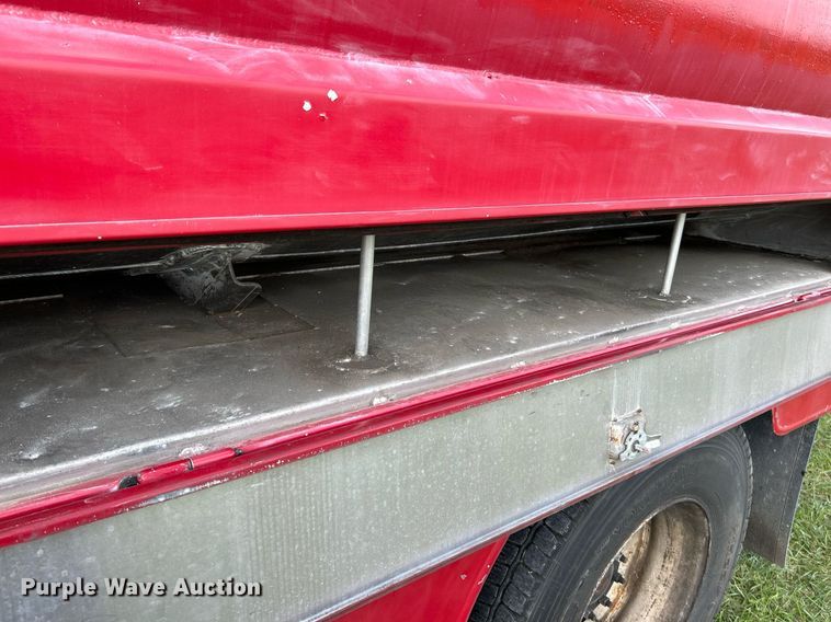 image for item NR9018 1996 Freightliner FL70  fuel truck