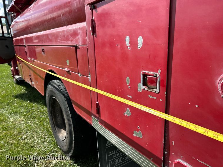 image for item NR9018 1996 Freightliner FL70  fuel truck