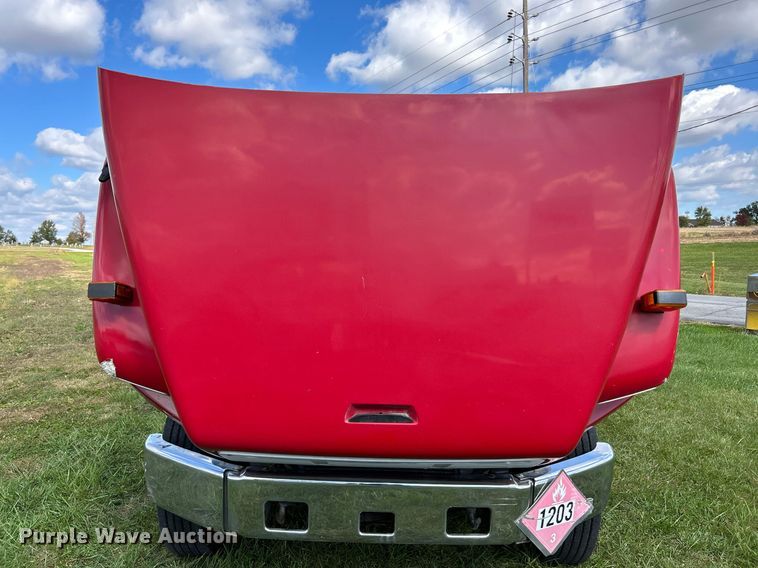 image for item NR9018 1996 Freightliner FL70  fuel truck