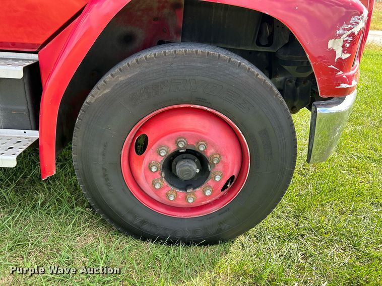 image for item NR9018 1996 Freightliner FL70  fuel truck