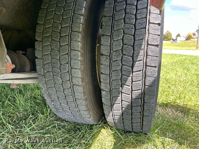 image for item NR9018 1996 Freightliner FL70  fuel truck