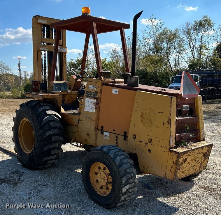 image for item NR9023 1986 Case 585E  forklift