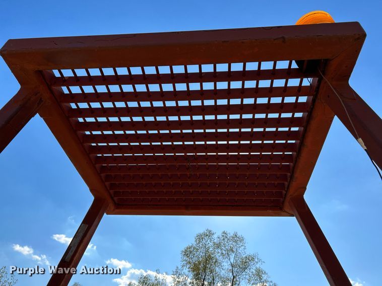 image for item NR9023 1986 Case 585E  forklift