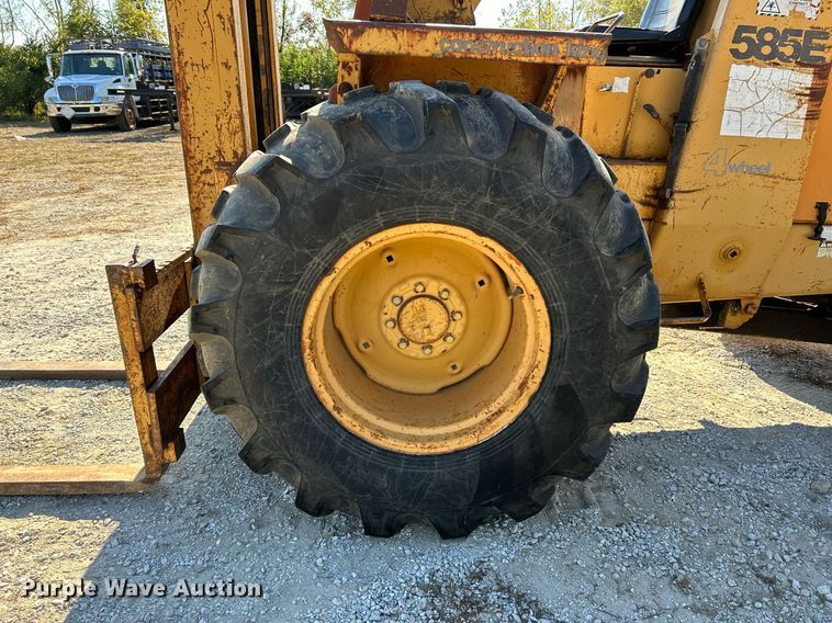 image for item NR9023 1986 Case 585E  forklift