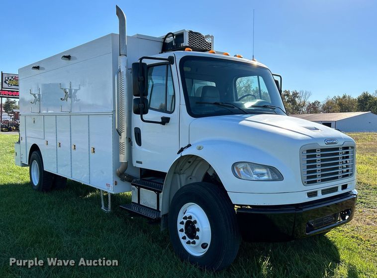 image for item NR9024 2010 Freightliner M2  utility / service truck
