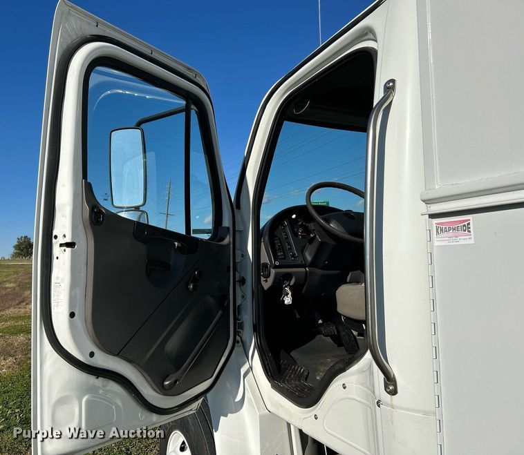 image for item NR9024 2010 Freightliner M2  utility / service truck