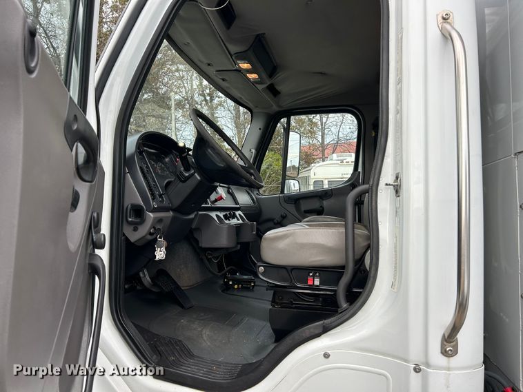 image for item NR9024 2010 Freightliner M2  utility / service truck
